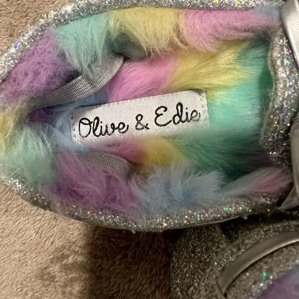 Olive & Edie Silver Glitter Moccasin Slippers, Faux Fur Lined Baby Girl's Size 5